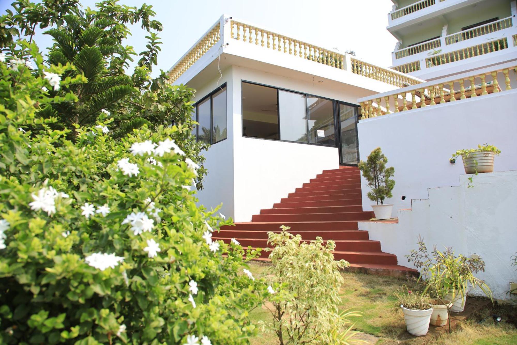 Sparv Aulakhs Resort Mandrem Exterior foto